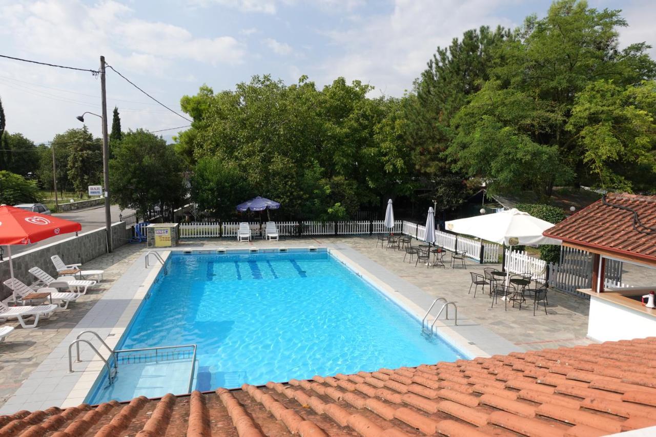 Camping Mitikas And Bungalows Plaka Litóchoro Exterior foto